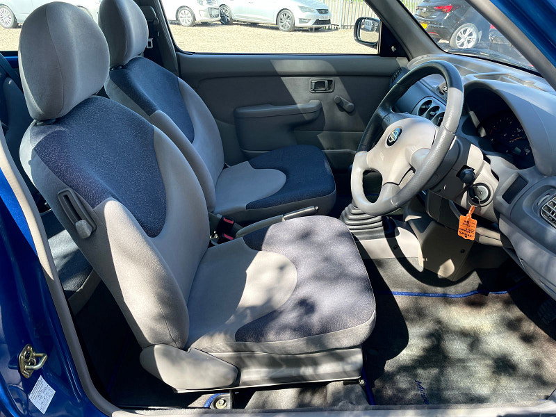 Nissan Micra 1.0 16v S Hatchback 3dr Petrol Manual (149 g/km, 60 bhp)