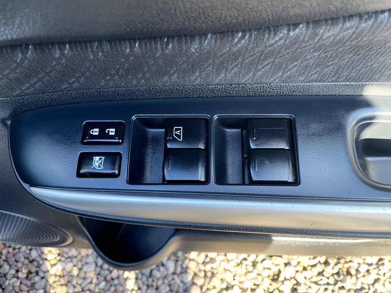 Nissan Note 1.5 dCi Tekna Euro 5 (s/s) 5dr