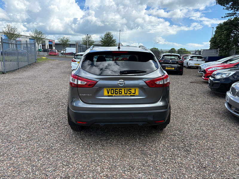 Nissan Qashqai 1.6 dCi Tekna SUV 5dr Diesel XTRON 2WD Euro 6 (s/s) (130 ps)