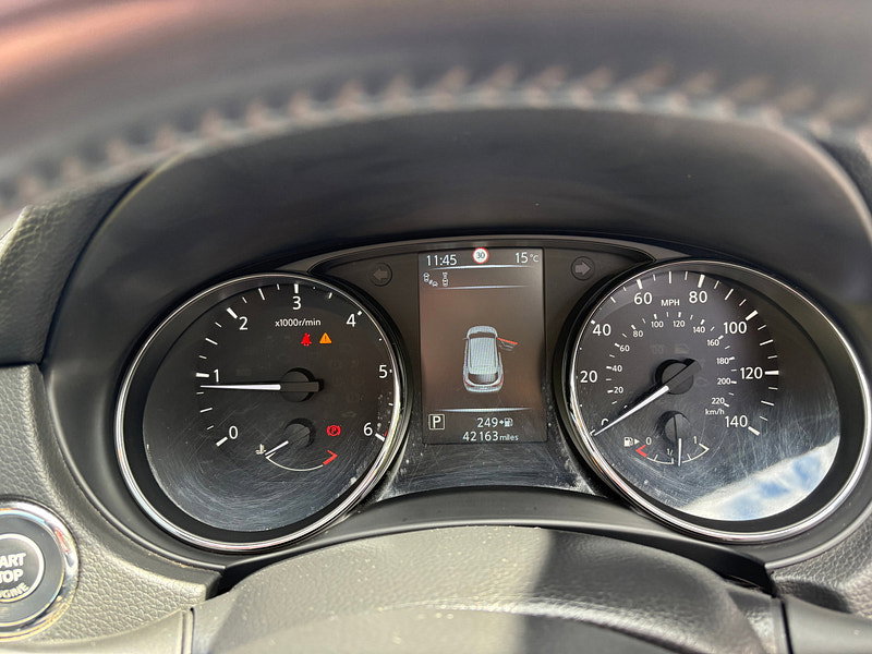 Nissan Qashqai 1.6 dCi Tekna SUV 5dr Diesel XTRON 2WD Euro 6 (s/s) (130 ps)