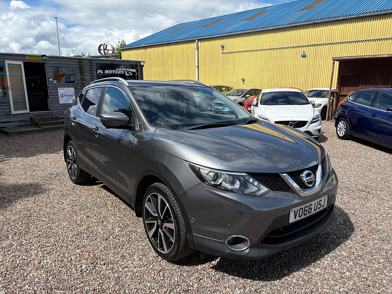 Nissan Qashqai 1.6 dCi Tekna SUV 5dr Diesel XTRON 2WD Euro 6 (s/s) (130 ps)