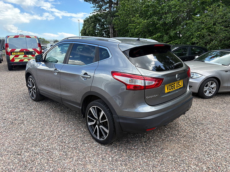 Nissan Qashqai 1.6 dCi Tekna SUV 5dr Diesel XTRON 2WD Euro 6 (s/s) (130 ps)