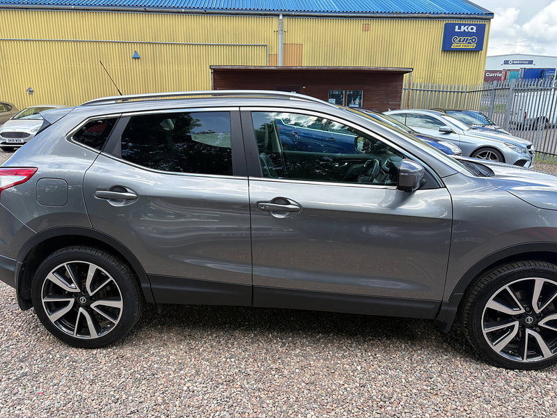 Nissan Qashqai 1.6 dCi Tekna SUV 5dr Diesel XTRON 2WD Euro 6 (s/s) (130 ps)