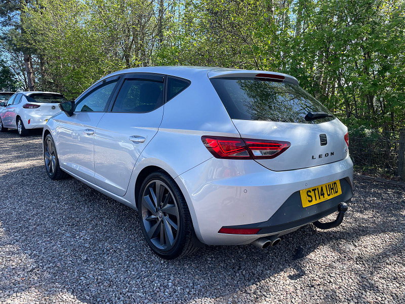 Seat Leon 2.0 TDI CR FR DSG Euro 5 (s/s) 5dr