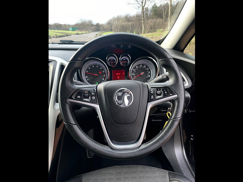 Vauxhall Astra GTC 1.4T SRi Euro 5 (s/s) 3dr