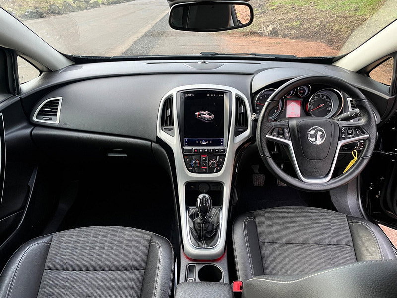 Vauxhall Astra GTC 1.4T SRi Euro 5 (s/s) 3dr