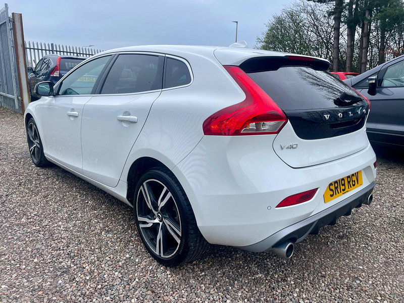 Volvo V40 2.0 T2 R-Design Edition Euro 6 (s/s) 5dr