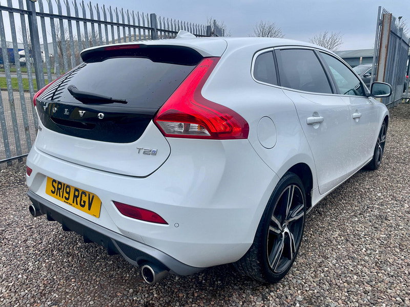Volvo V40 2.0 T2 R-Design Edition Euro 6 (s/s) 5dr