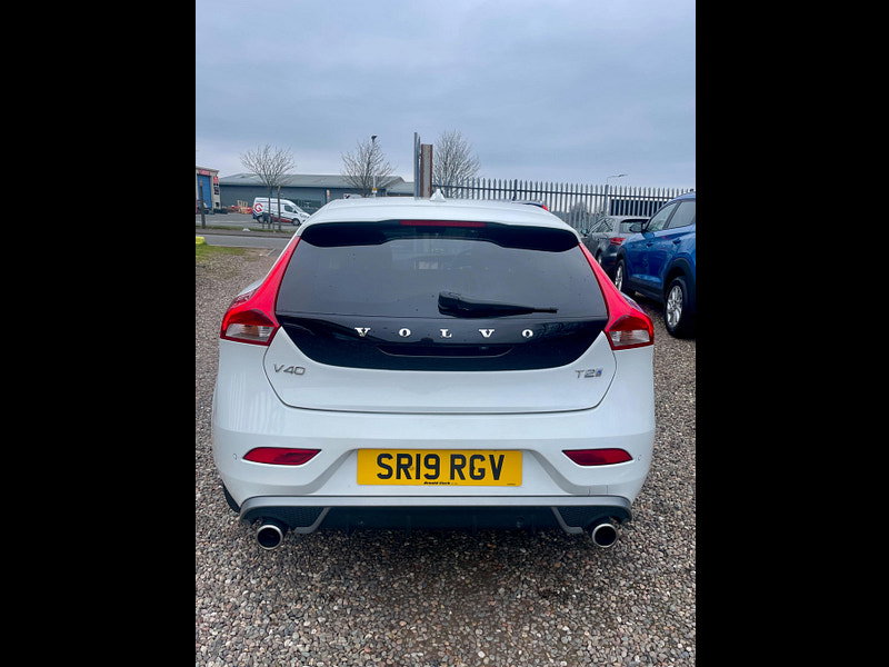 Volvo V40 2.0 T2 R-Design Edition Euro 6 (s/s) 5dr