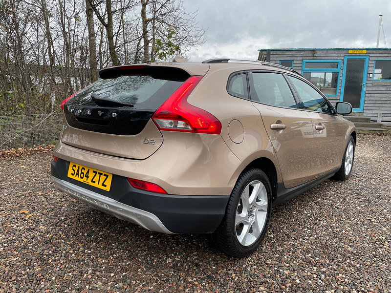 Volvo V40 Cross Country 1.6 D2 Lux Euro 5 (s/s) 5dr