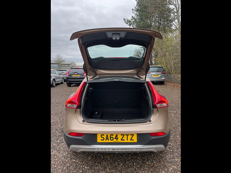 Volvo V40 Cross Country 1.6 D2 Lux Euro 5 (s/s) 5dr
