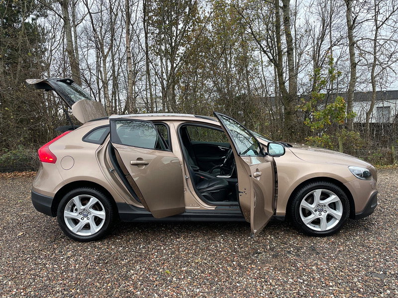 Volvo V40 Cross Country 1.6 D2 Lux Euro 5 (s/s) 5dr