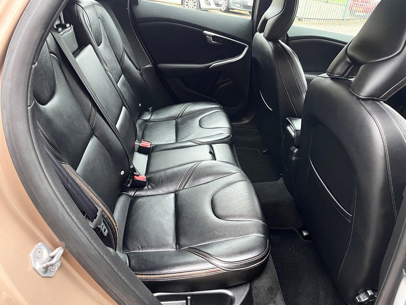 Volvo V40 Cross Country 1.6 D2 Lux Euro 5 (s/s) 5dr