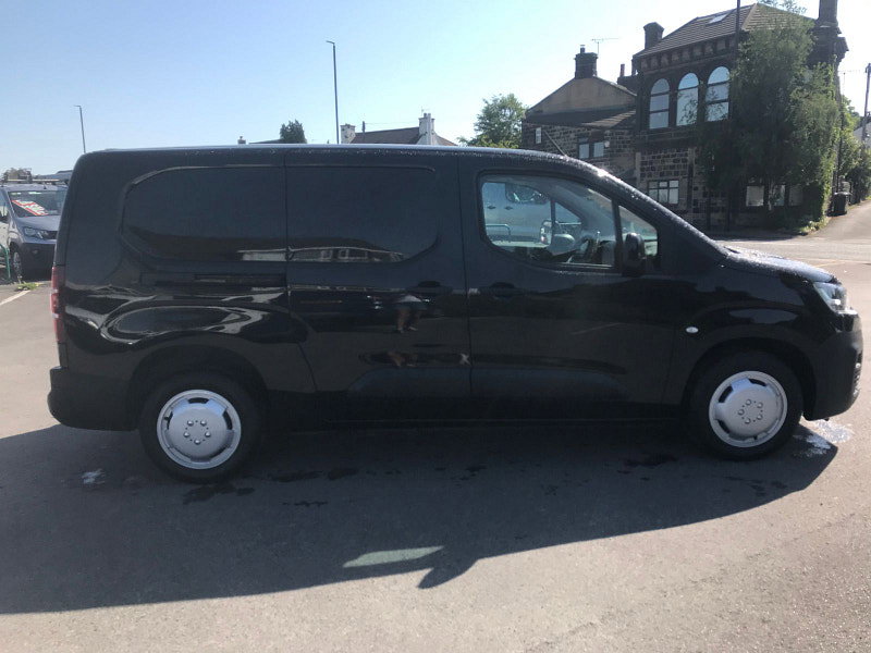 Citroen Berlingo 1.5 BlueHDi 850 Enterprise XL Pro Crew Van Double Cab 6dr Diesel Manual LWB Euro 6 (s/s) (100 ps) 6dr Manual 2026
