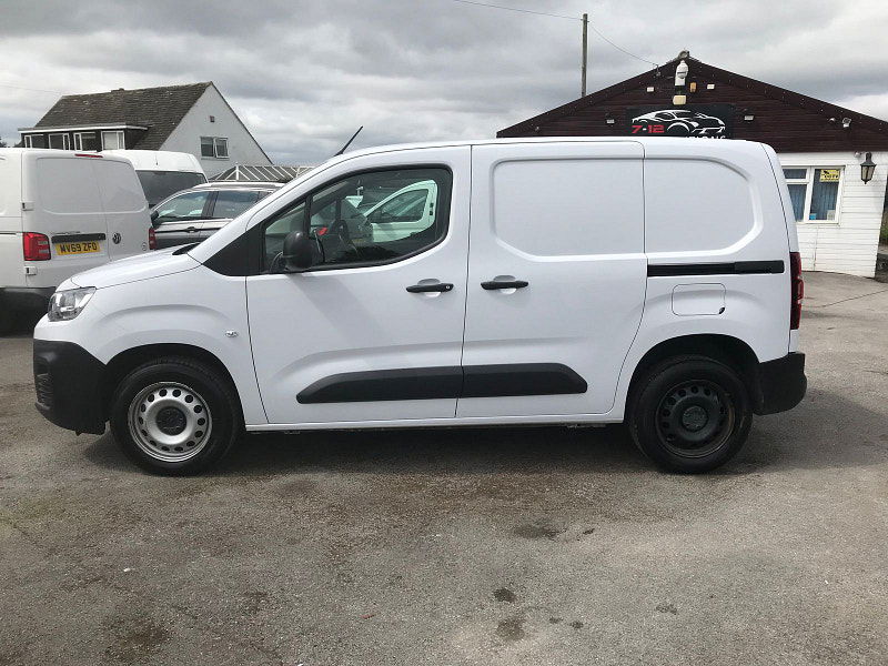 Citroen Berlingo 1.5L 1000 Enterprise Edition Blue HDi SS A Diesel Automatic Euro 6 (129 bhp) 5dr Automatic 2025