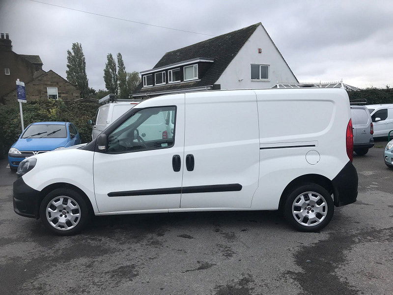 Fiat DOBLO CARGO 1.2L 16V MAXI MULTIJET II Diesel Manual Euro 6 (95 bhp) 5dr Manual 2024