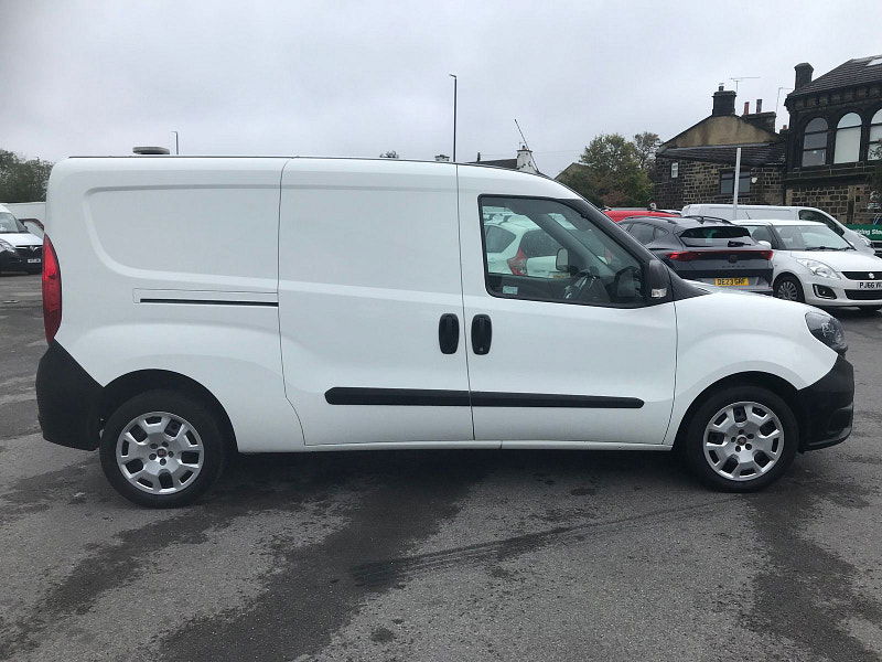 Fiat DOBLO CARGO 1.2L 16V MAXI MULTIJET II Diesel Manual Euro 6 (95 bhp) 5dr Manual 2024