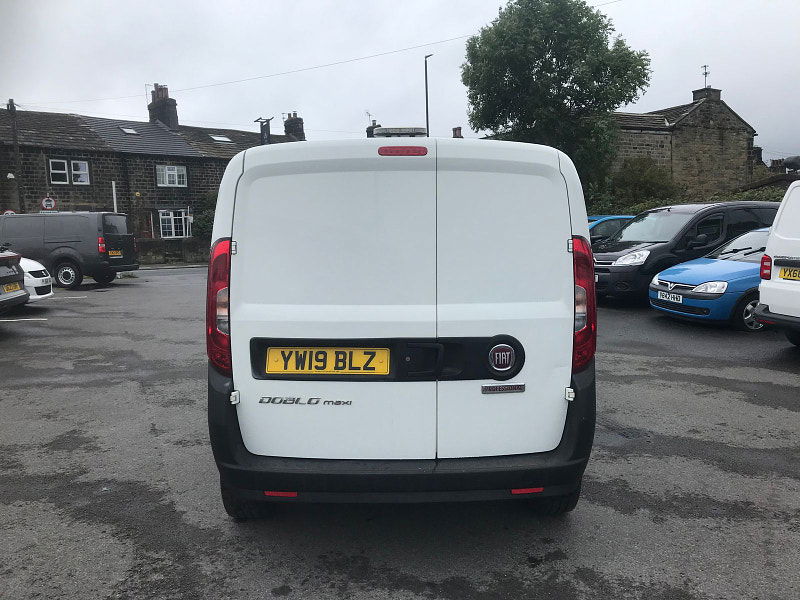 Fiat DOBLO CARGO 1.2L 16V MAXI MULTIJET II Diesel Manual Euro 6 (95 bhp) 5dr Manual 2024