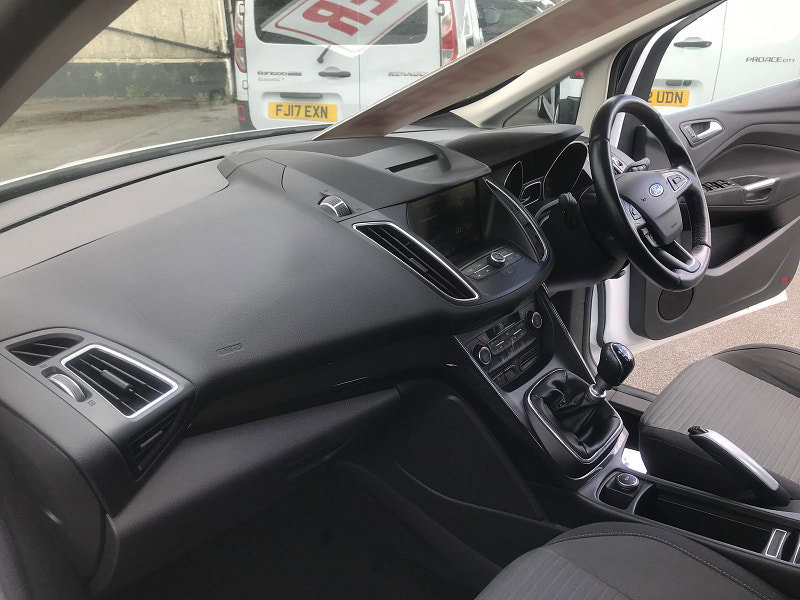 Ford C-Max 1.0T EcoBoost Titanium MPV 5dr Petrol Manual Euro 6 (s/s) (125 ps) 5dr Manual 2026