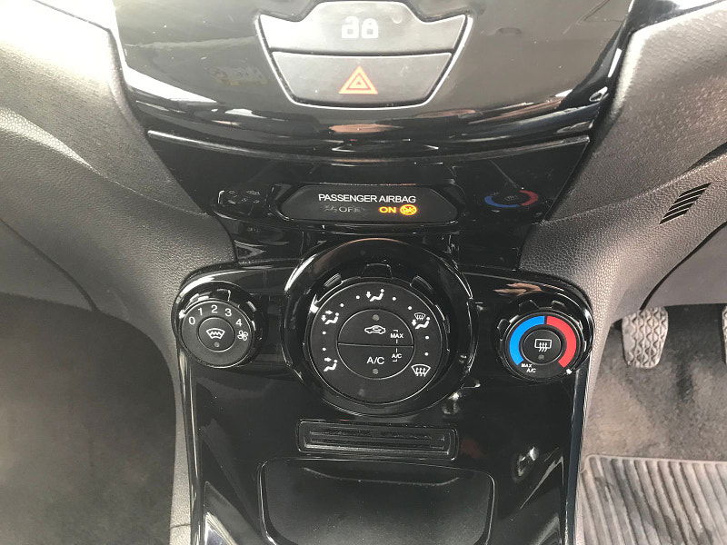 Ford Fiesta 1.2L ZETEC Hatchback 5dr Petrol Manual Euro 5 (81 bhp) 5dr Manual 2025