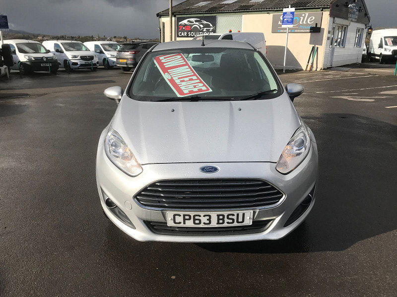 Ford Fiesta 1.2L ZETEC Hatchback 5dr Petrol Manual Euro 5 (81 bhp) 5dr Manual 2025