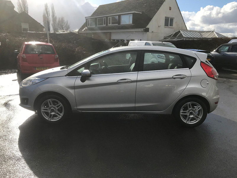 Ford Fiesta 1.2L ZETEC Hatchback 5dr Petrol Manual Euro 5 (81 bhp) 5dr Manual 2025