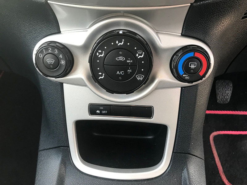 Ford Fiesta 1.6L Sport TDCi 3dr Diesel Manual Euro 5 (95 bhp) 3dr Manual 2025