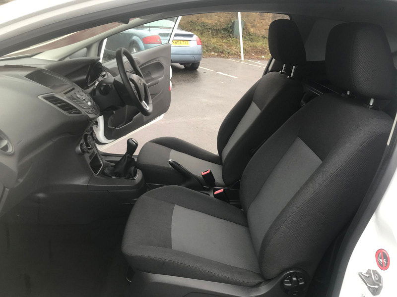 Ford Fiesta Van 1.5 TDCi Panel Van 3dr Diesel Manual (98 g/km, 74 bhp) 3dr Manual 2026