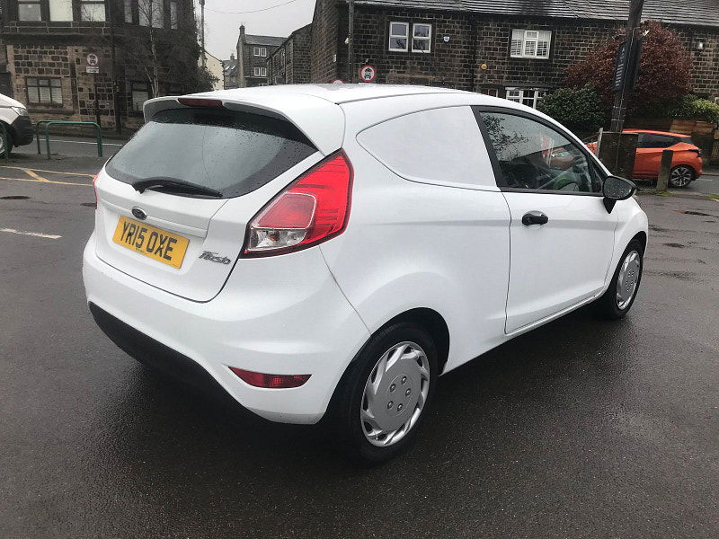 Ford Fiesta Van 1.5 TDCi Panel Van 3dr Diesel Manual (98 g/km, 74 bhp) 3dr Manual 2026