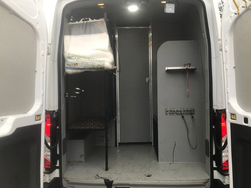 Ford Transit 2.0 350 EcoBlue Leader Panel Van 5dr Diesel Manual RWD L3 H3 Euro 6 (s/s) (130 ps) 5dr Manual 2026