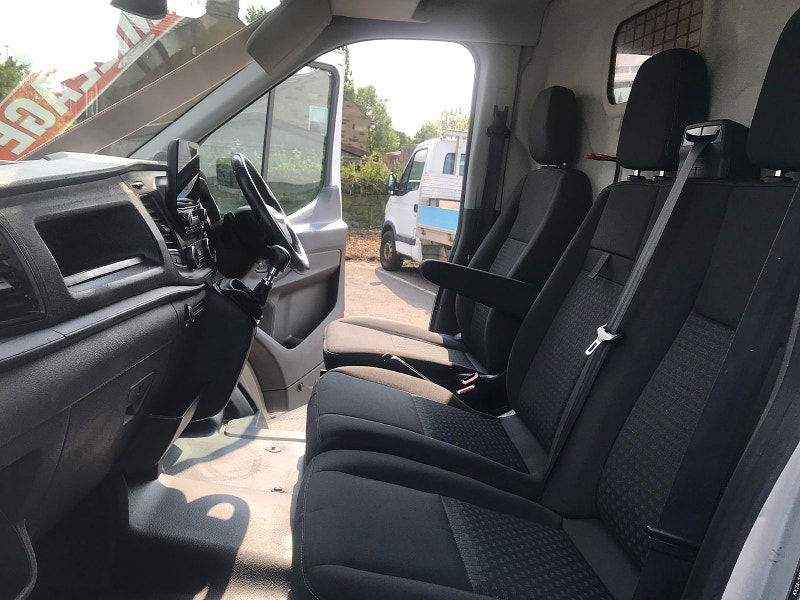 Ford Transit 2.0L 350 Trend EcoBlue Diesel Manual Euro 6 (128 bhp) 5dr Manual 2025