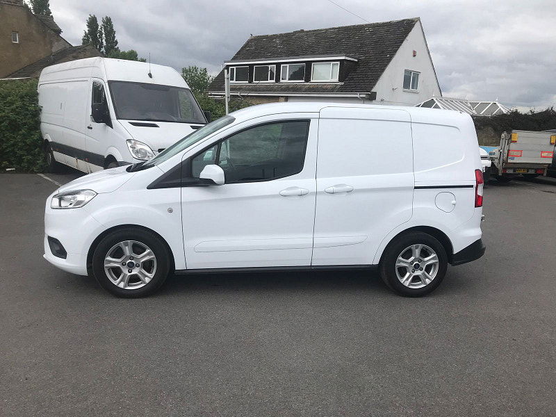 Ford Transit Courier 1.0L Limited Petrol Manual Euro 6 (99 bhp) 5dr Manual 2025
