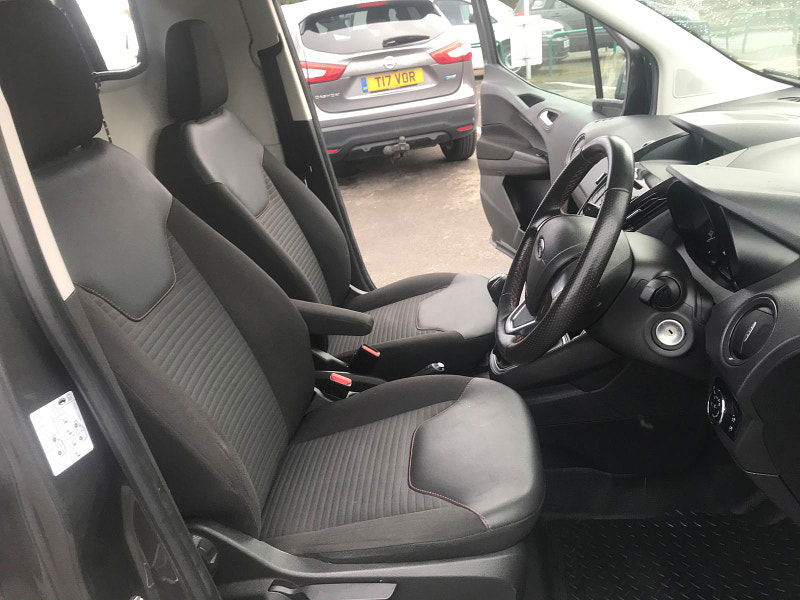 Ford Transit Courier 1.5L SPORT TDCI Diesel Manual Euro 6 (94 bhp) 5dr Manual 2025