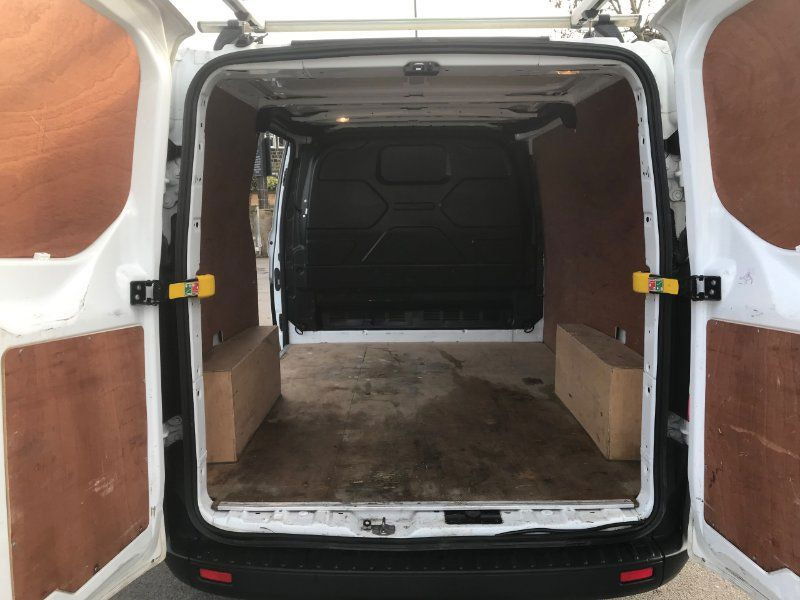 Ford Transit Custom 2.0 280 EcoBlue Leader Panel Van 5dr Diesel Manual L1 H1 Euro 6 (s/s) (105 ps) 5dr Manual 2026