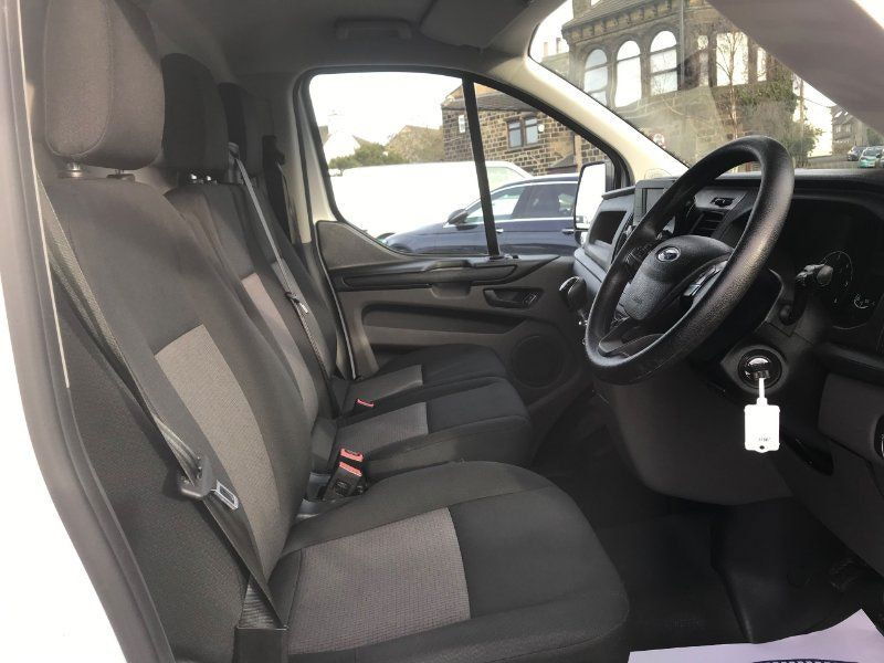 Ford Transit Custom 2.0 280 EcoBlue Leader Panel Van 5dr Diesel Manual L1 H1 Euro 6 (s/s) (105 ps) 5dr Manual 2026
