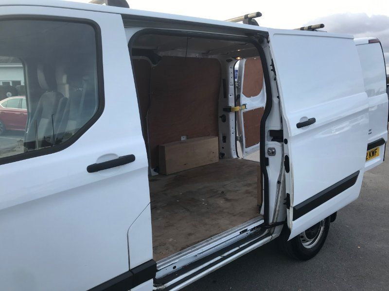 Ford Transit Custom 2.0 280 EcoBlue Leader Panel Van 5dr Diesel Manual L1 H1 Euro 6 (s/s) (105 ps) 5dr Manual 2026