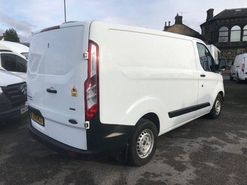 Ford Transit Custom 2.0 280 EcoBlue Panel Van 5dr Diesel Manual L1 H1 Euro 6 (105 ps) 5dr Manual 2026