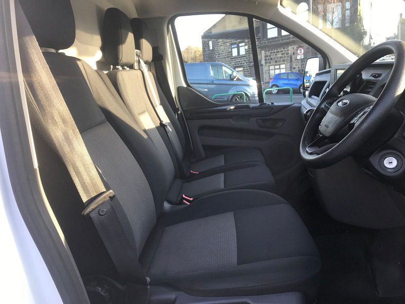 Ford Transit Custom 2.0 300 EcoBlue Leader Panel Van 5dr Diesel Manual L1 H1 Euro 6 (s/s) (130 ps) 5dr Manual 2026