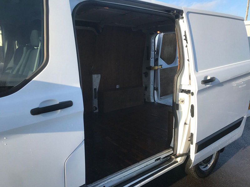 Ford Transit Custom 2.0 300 EcoBlue Leader Panel Van 5dr Diesel Manual L1 H1 Euro 6 (s/s) (130 ps) 5dr Manual 2026