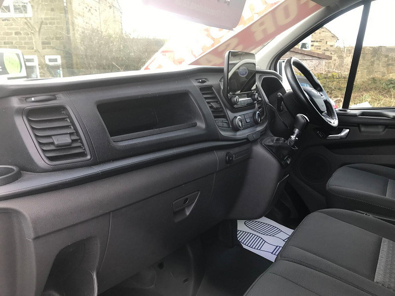 Ford Transit Custom 2.0 300 EcoBlue Trend Panel Van 5dr Diesel Manual L2 H1 Euro 6 (s/s) (105 ps) 5dr Manual 2026