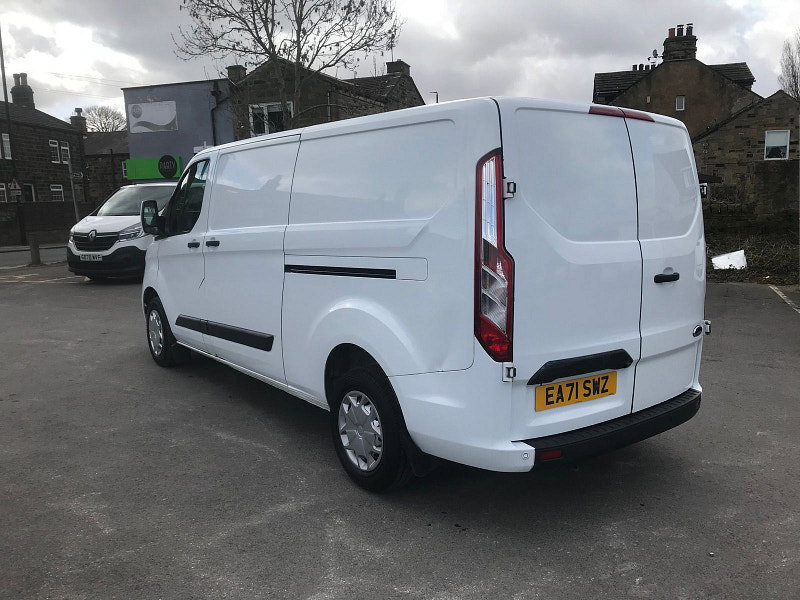 Ford Transit Custom 2.0 300 EcoBlue Trend Panel Van 5dr Diesel Manual L2 H1 Euro 6 (s/s) (105 ps) 5dr Manual 2026