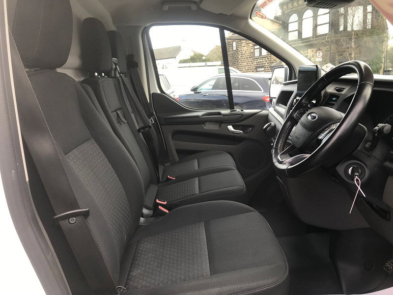 Ford Transit Custom 2.0 300 EcoBlue Trend Panel Van 5dr Diesel Manual L2 H1 Euro 6 (s/s) (105 ps) 5dr Manual 2026