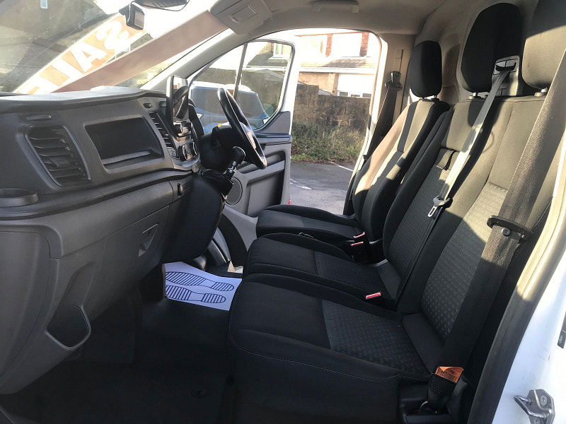 Ford Transit Custom 2.0 300 EcoBlue Trend Panel Van 5dr Diesel Manual L2 H1 Euro 6 (s/s) (105 ps) 5dr Manual 2026