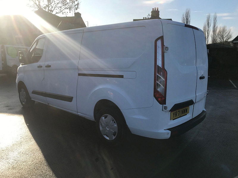 Ford Transit Custom 2.0 300 EcoBlue Trend Panel Van 5dr Diesel Manual L2 H1 Euro 6 (s/s) (105 ps) 5dr Manual 2026