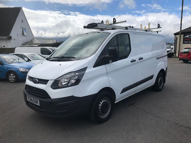 Ford Transit Custom 2.0L 270 LR P/V Diesel Manual Euro 6 (103 bhp) 5dr Manual 2024