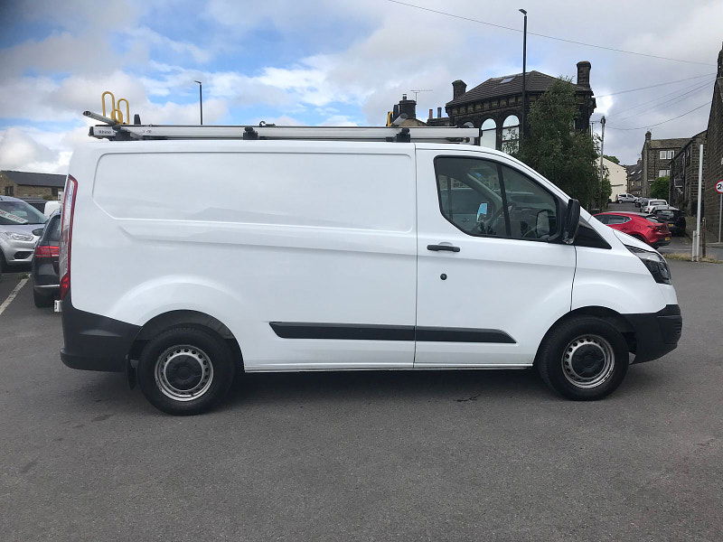 Ford Transit Custom 2.0L 270 LR P/V Diesel Manual Euro 6 (103 bhp) 5dr Manual 2024