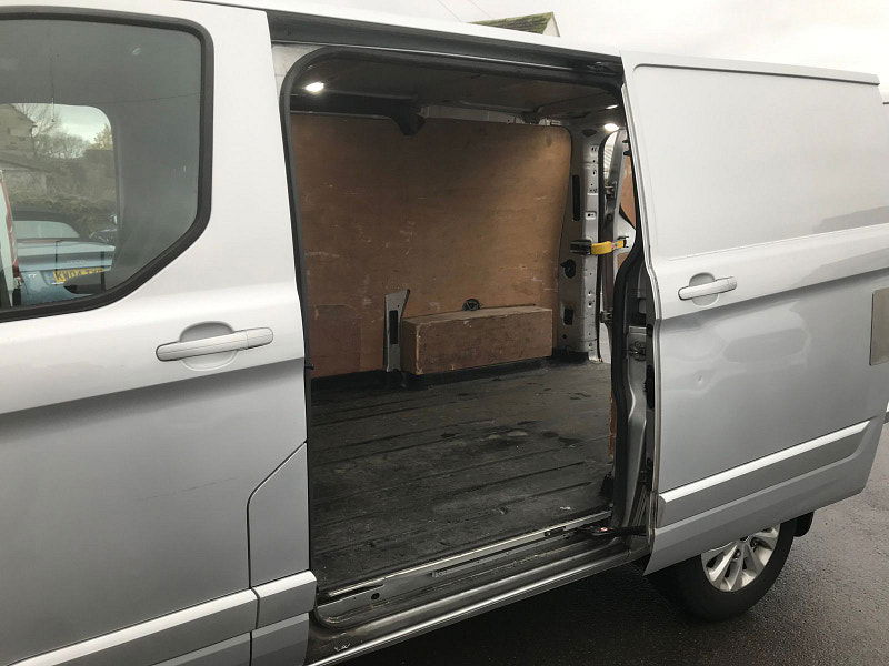 Ford Transit Custom 2.0L 280 Limited Diesel Manual Euro 6 (128 bhp) 5dr Manual 2025