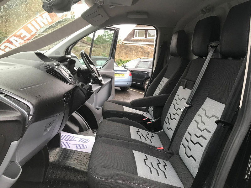 Ford Transit Custom 2.0L 290 Limited Diesel Manual Euro 6 (129 bhp) 5dr Manual 2025