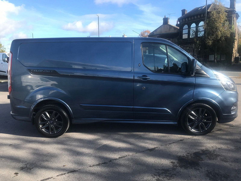 Ford Transit Custom 2.0L 290 Sport EcoBlue Diesel Manual Euro 6 (182 bhp) 5dr Manual 2025