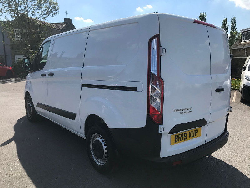 Ford Transit Custom 2.0L 300 Base Diesel Manual Euro 6 (103 bhp) 5dr Manual 2025